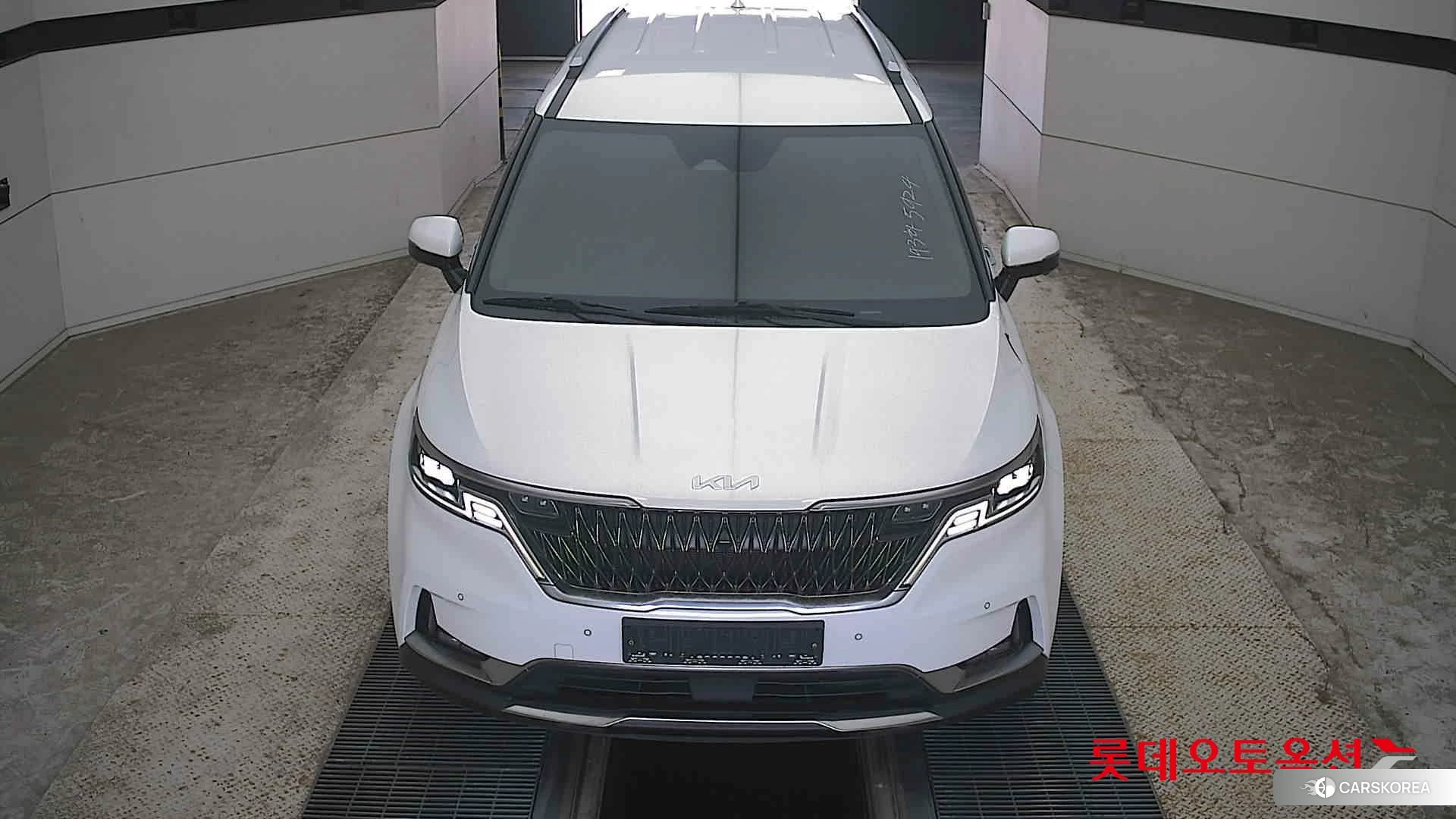 Kia Carnival id 4498448 из Кореи 36