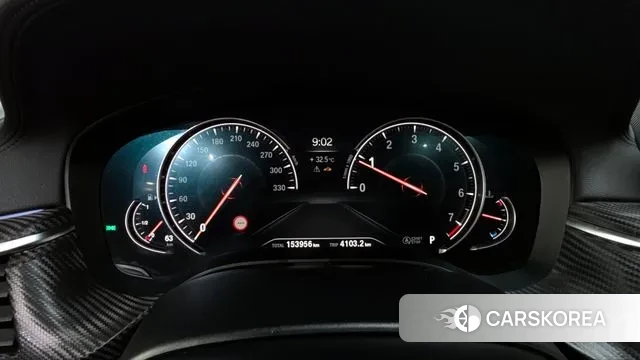 BMW 5 Series (G30) id 3090716 из Кореи 18