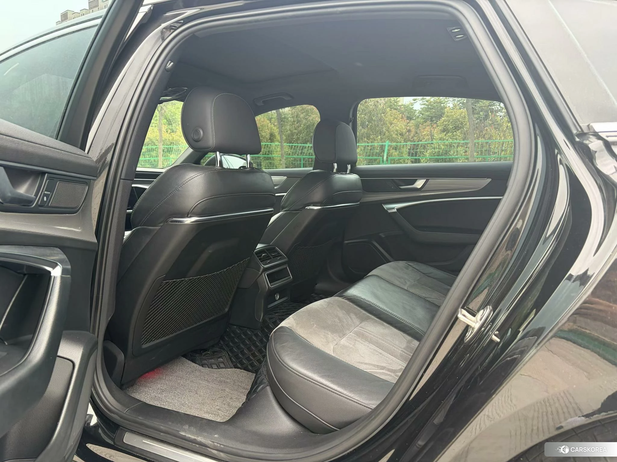 Audi A6L id 4461800 из Китая 8