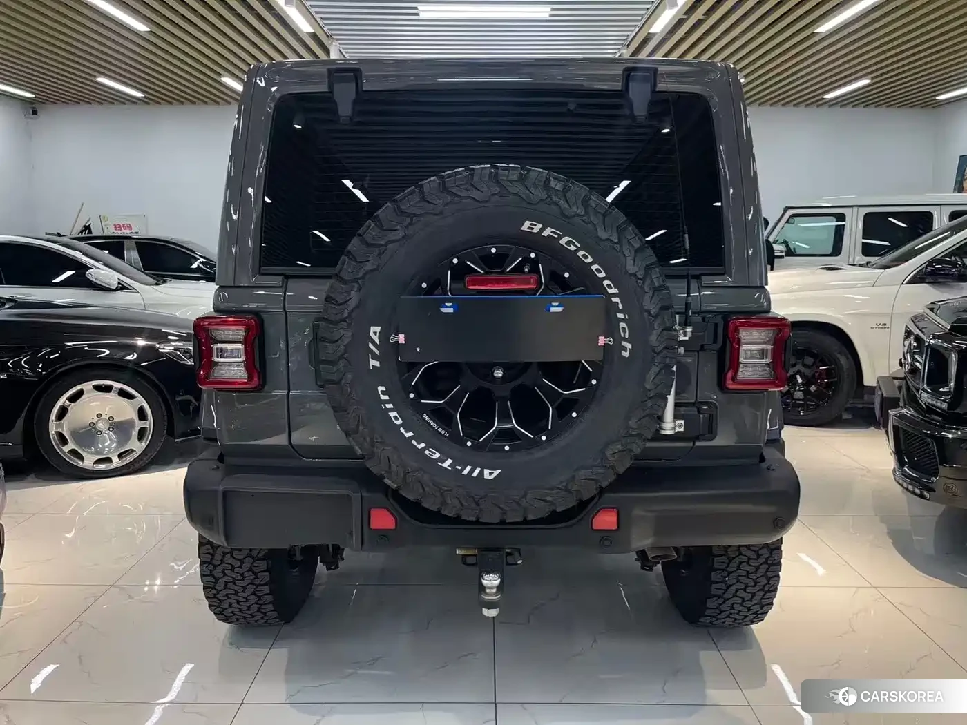 Jeep Wrangler id 4570799 из Китая 19