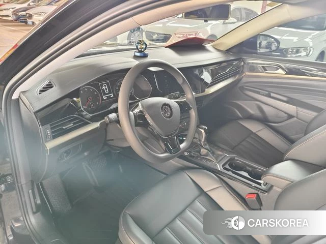 Volkswagen Passat id 4272353 из Китая 10