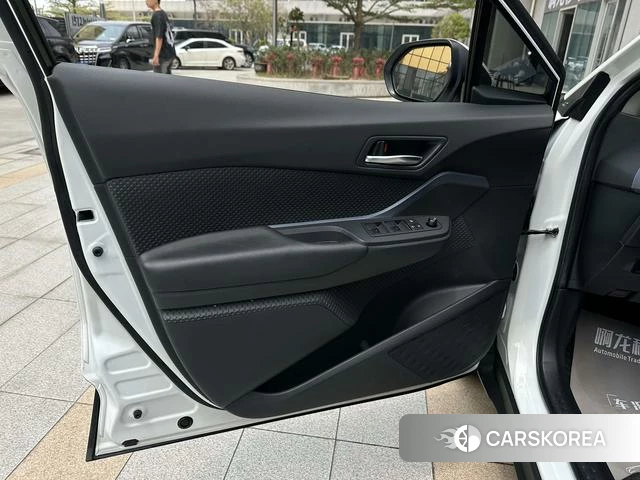 Toyota IZOA id 4273620 из Китая 23