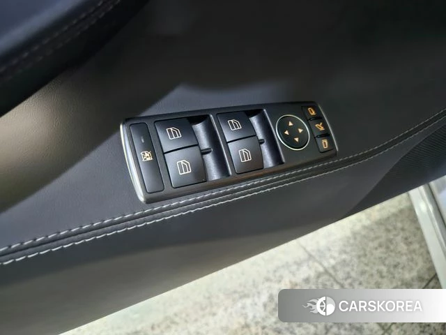 Tesla Model S id 4836413 из Кореи 17