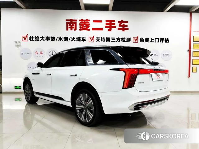 Red flag E-HS9 id 3920463 из Китая 28