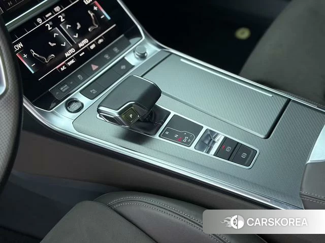 Audi A7L id 4333852 из Китая 32