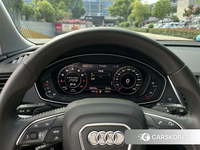 Audi Q5L id 4290546 из Китая 17