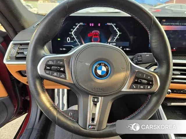 BMW i4 id 3620216 из Кореи 17