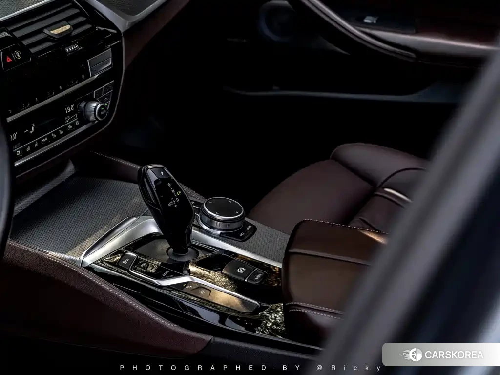 BMW 5 series id 4679797 из Китая 12