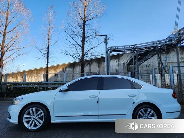 Volkswagen The New Passat id 3742660 из Кореи 18