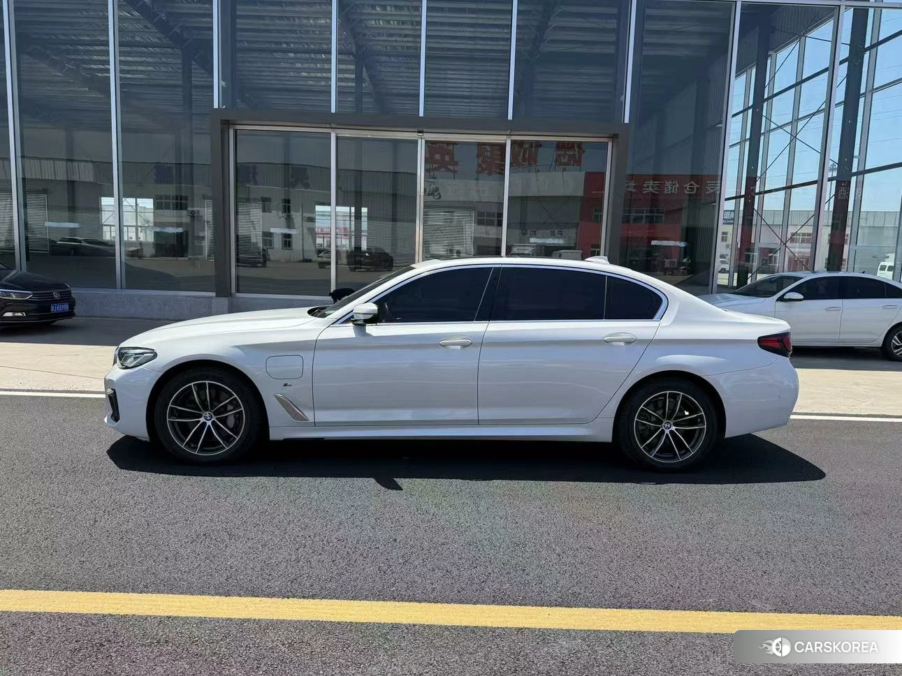 BMW 5 series PHEV id 4512573 из Китая 8