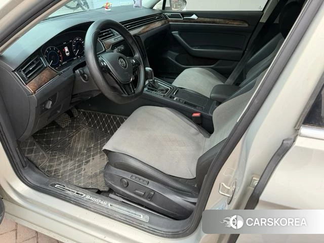 Volkswagen Magotan id 4209094 из Китая 10