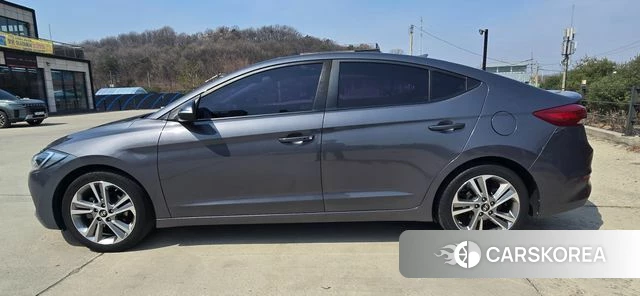 Hyundai Avante AD id 3824944 из Кореи 18