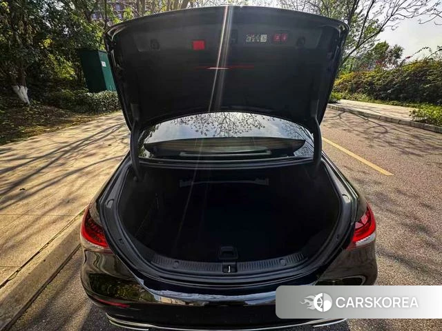 Mercedes-Benz E-class id 4366009 из Китая 21