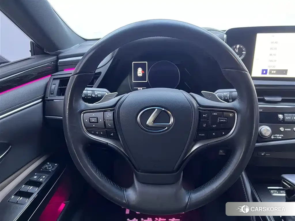 Lexus ES id 4589090 из Китая 24
