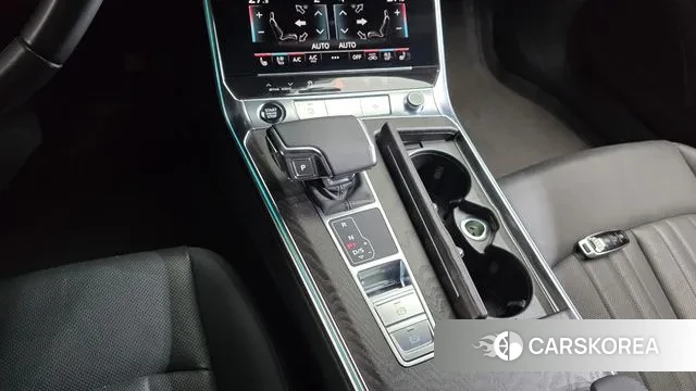 Audi A6 (C8) id 3530169 из Кореи 18