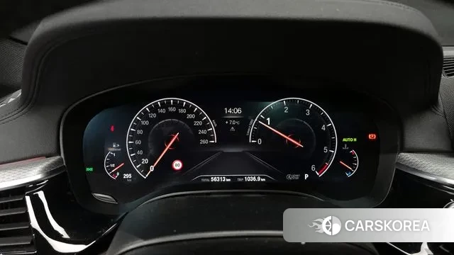 BMW 5 Series (G30) id 3612428 из Кореи 18