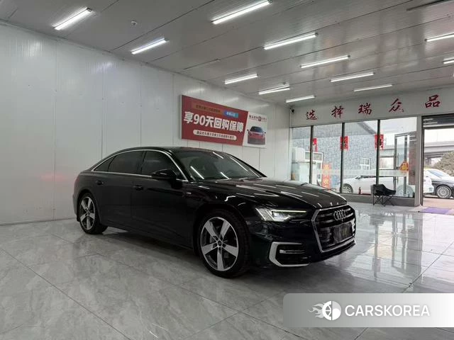 Audi A6L id 3907894 из Китая 11