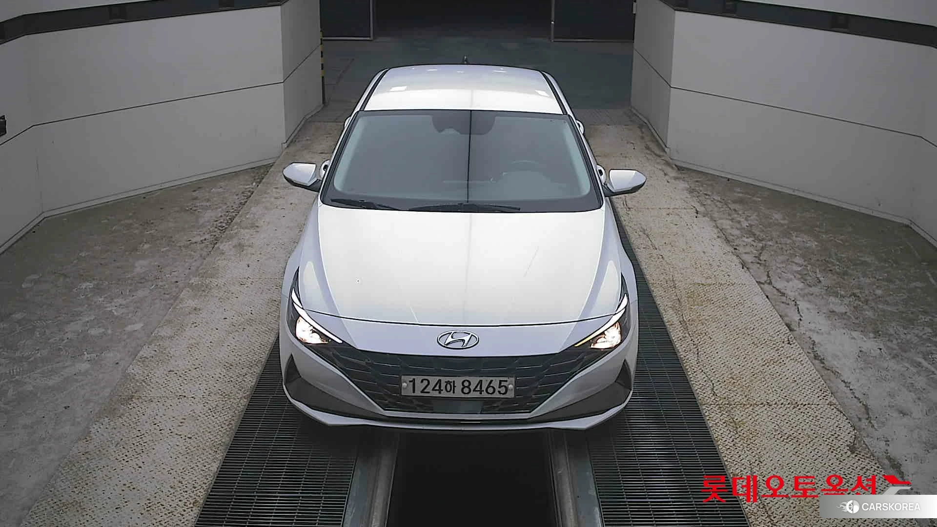 Hyundai Avante Hybrid id 4902379 из Кореи 35