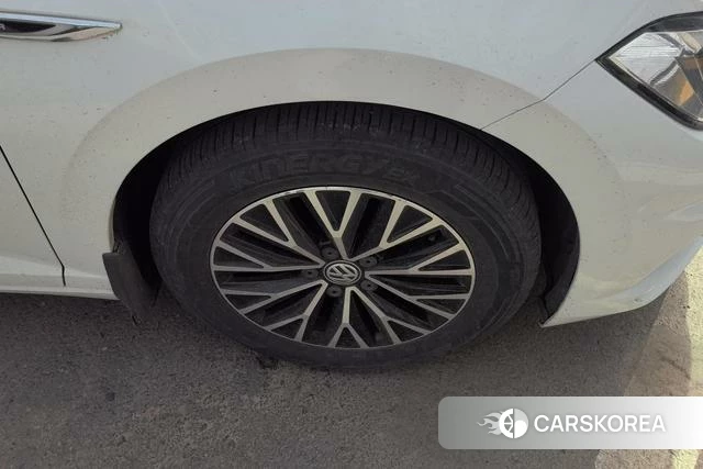 Volkswagen Sagitar id 4218215 из Китая 15