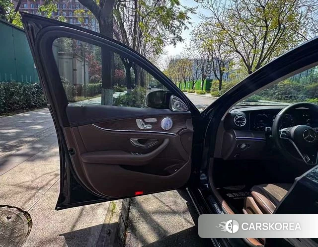 Mercedes-Benz E-class id 4277776 из Китая 20