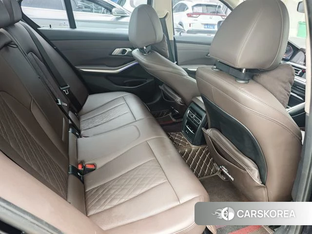 BMW 3 series id 4348290 из Китая 9