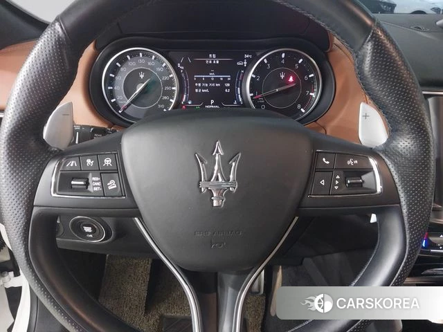 Maserati Levante id 4529146 из Кореи 18