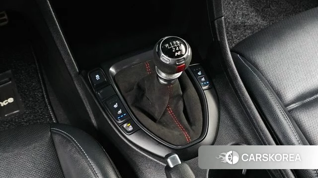 Hyundai Veloster (JS) id 4895510 из Кореи 29