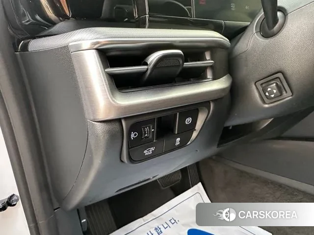 Hyundai Grandeur (GN7) id 3596734 из Кореи 13