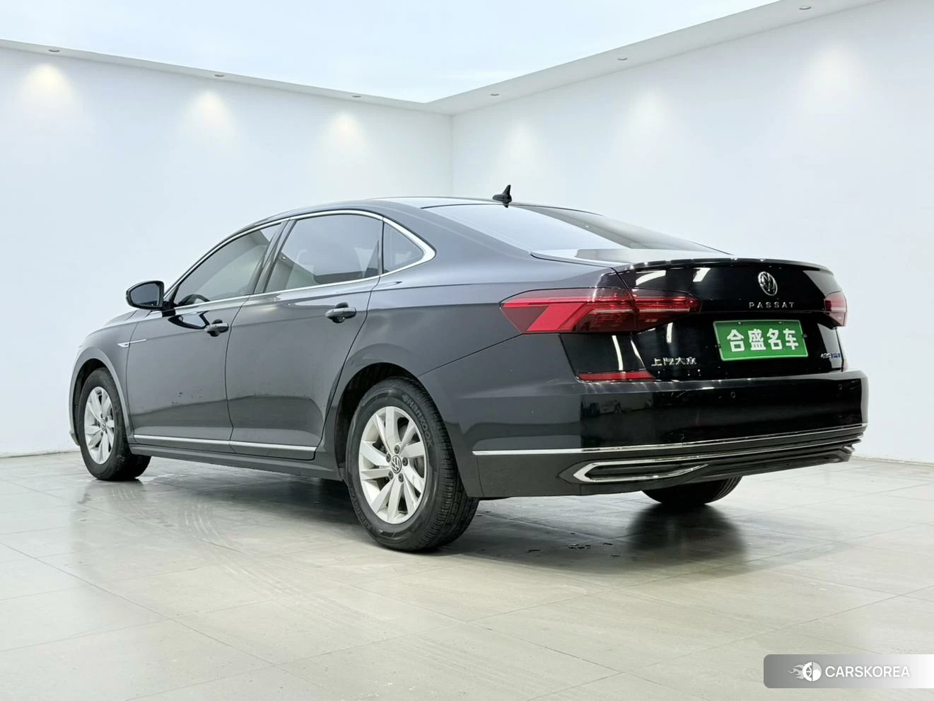 Volkswagen Passat PHEV id 4405872 из Китая 15