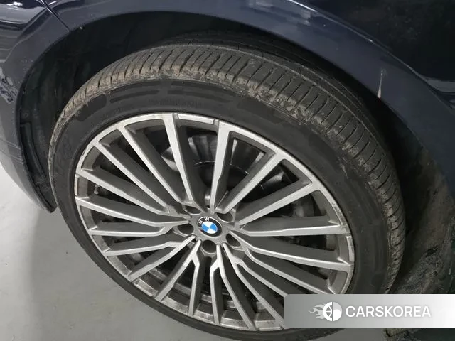 BMW 7 Series (G11) id 3757061 из Кореи 17