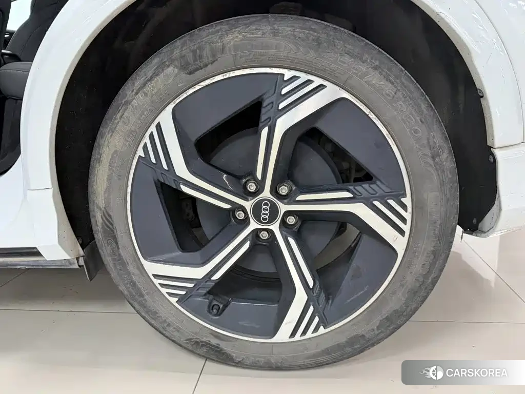 Audi Q4 e-tron id 4669431 из Китая 26