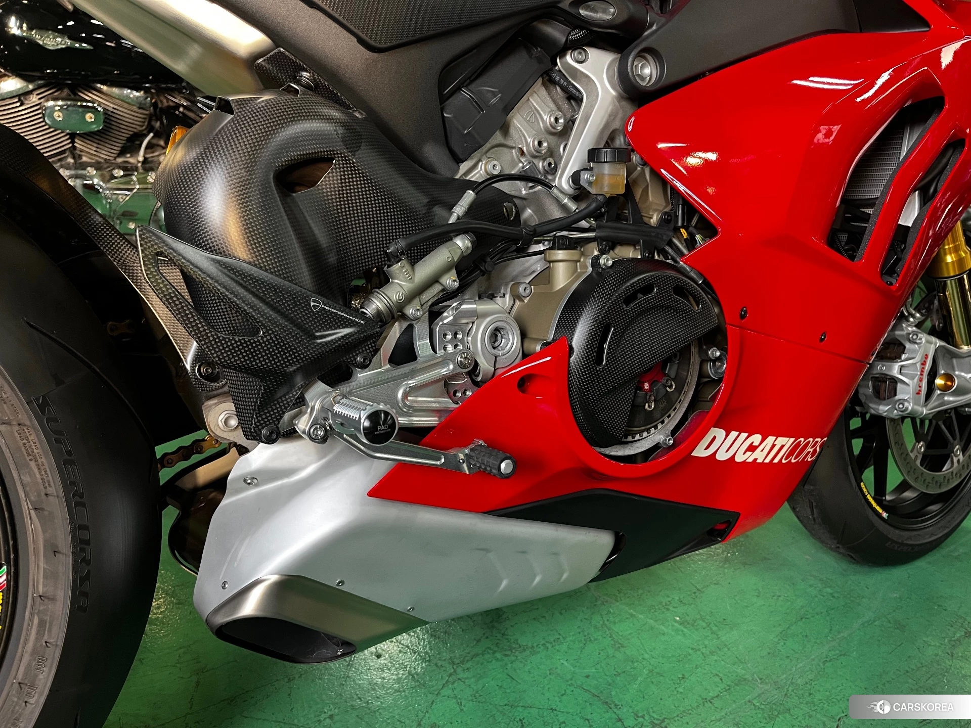 Ducati PANIGALE V4 R id 3951996 из Японии 8