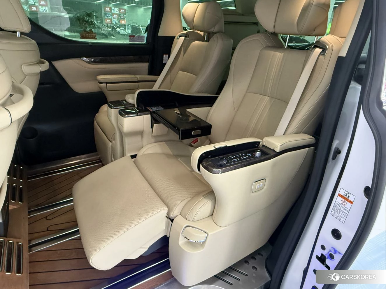 Toyota Elfa id 4512680 из Китая 25