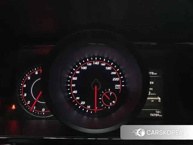 Hyundai Avante (CN7) id 3281729 из Кореи 18