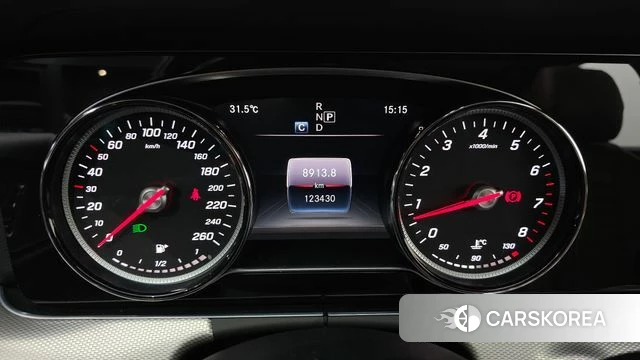 Mercedes-Benz E-Class W213 id 4667834 из Кореи 18
