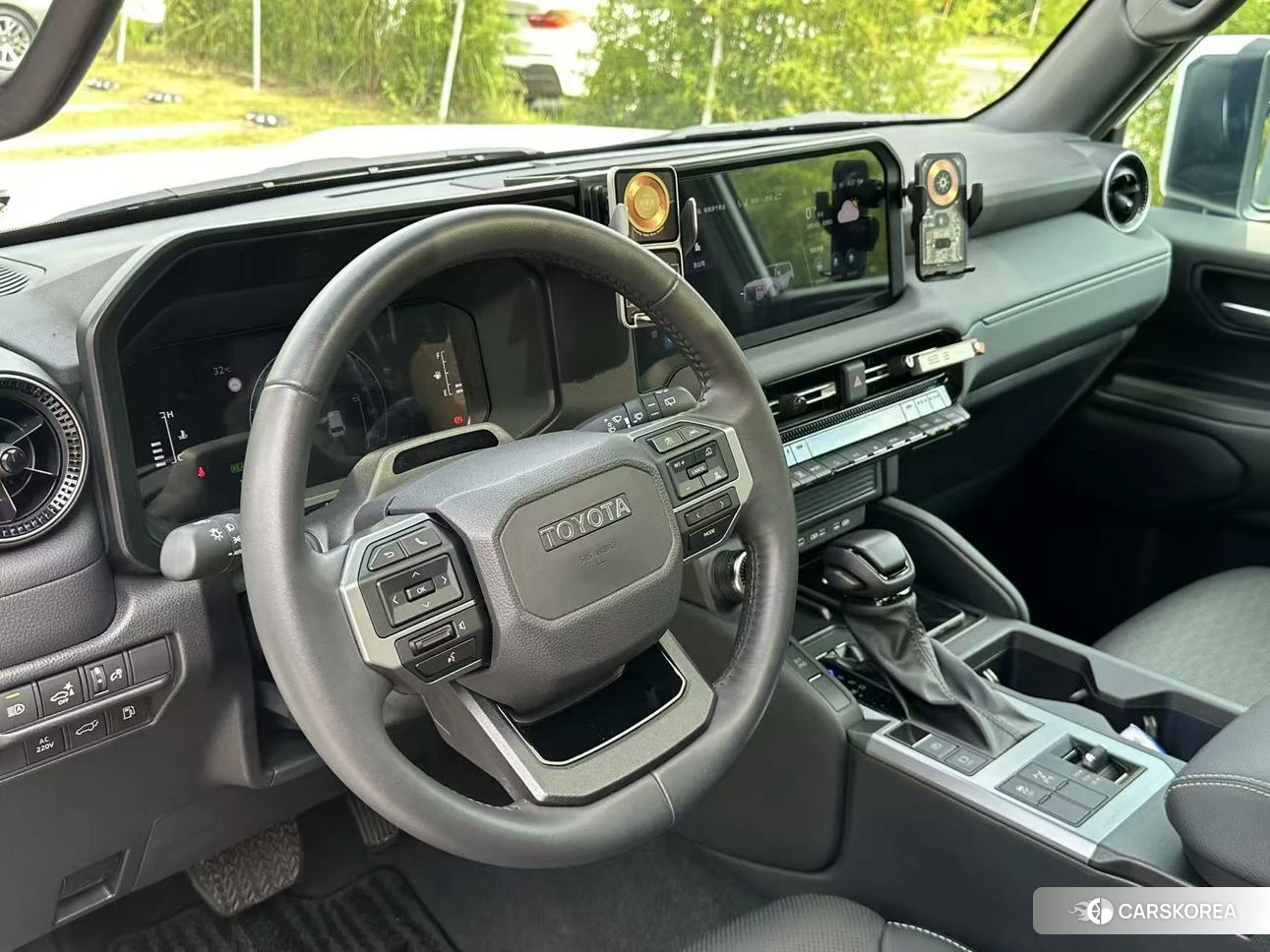 Toyota Land Cruiser id 4510798 из Китая 16