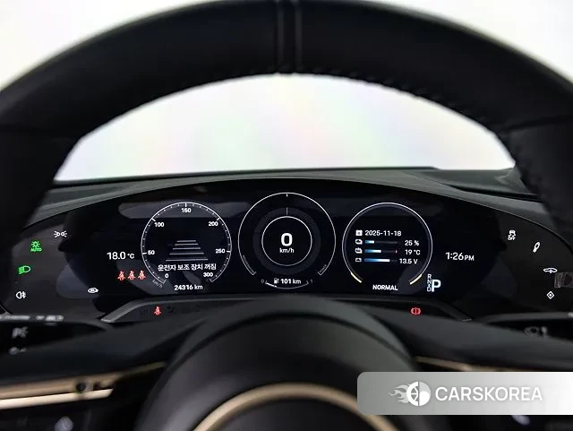 Porsche Taycan id 3383172 из Кореи 17