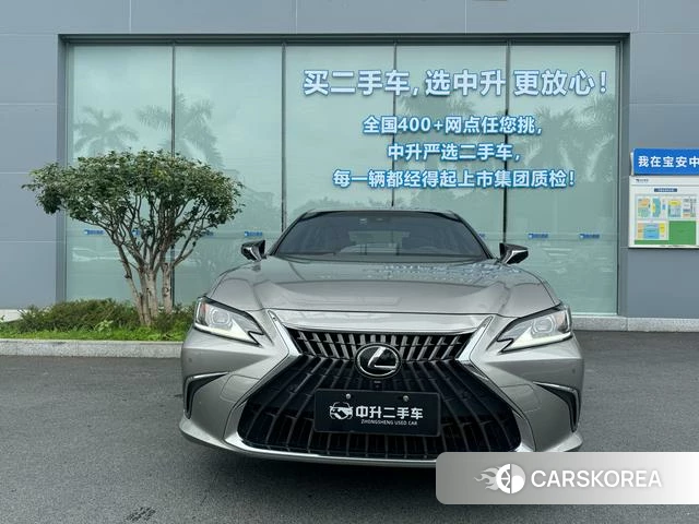 Lexus ES id 4341833 из Китая 10