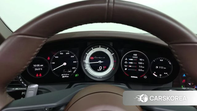 Porsche 911(992) id 4571255 из Кореи 18