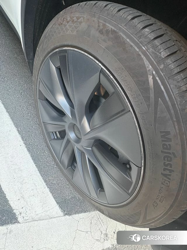 Tesla Model Y id 4421668 из Кореи 8