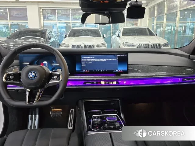 BMW 7 Series (G70) id 3042492 из Кореи 18