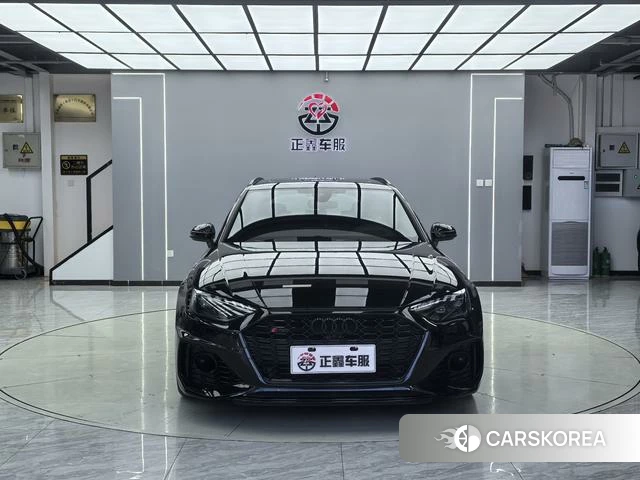 Audi RS 4 id 4259418 из Китая 14