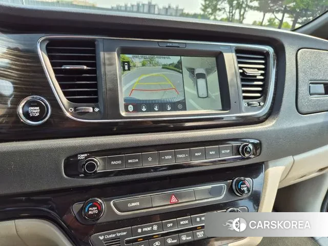 Kia The New Carnival id 3028771 из Кореи 17