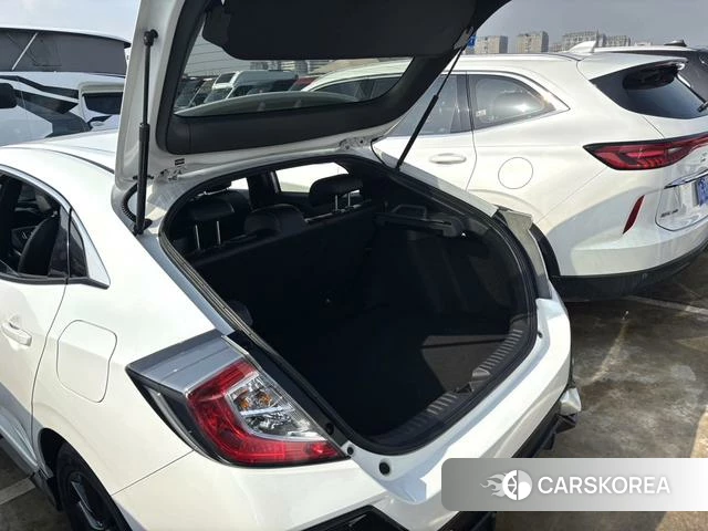 Honda Civic id 4298311 из Китая 8