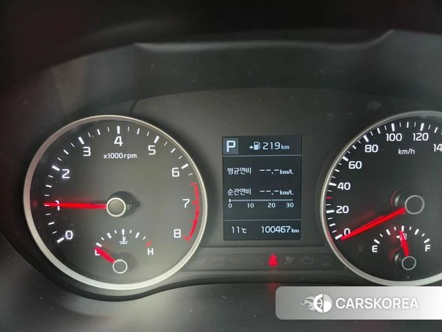 Kia Stonic id 3845639 из Кореи 16