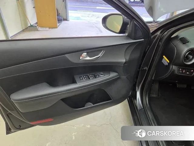 Kia Come New K3 id 3302775 из Кореи 18