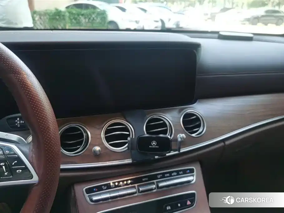 Mercedes-Benz E-Class id 4547268 из Китая 14