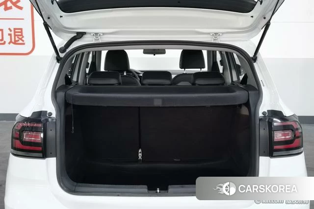 Volkswagen Exploring the shadow id 4313457 из Китая 22