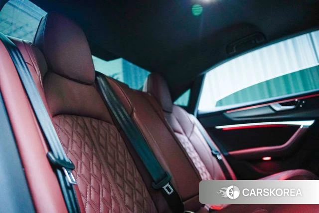 Audi A7L id 4336101 из Китая 8