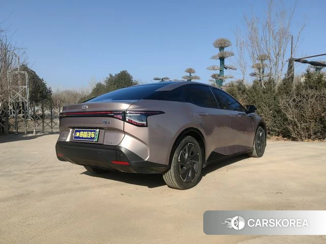 Toyota bZ3 id 3869537 из Китая 10